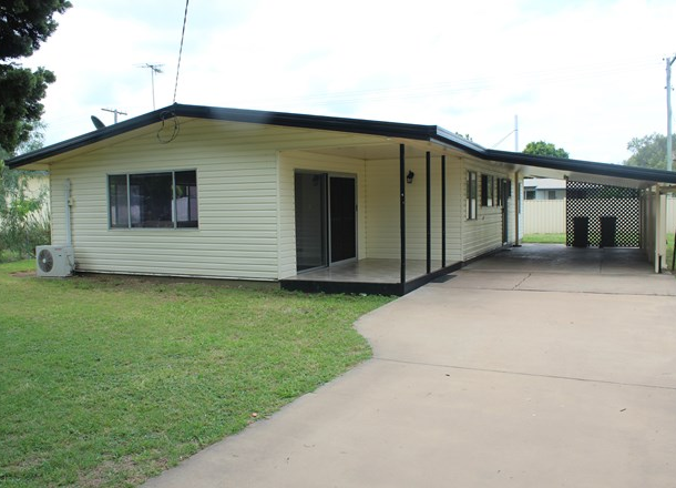 7 Luck Place, Emerald QLD 4720