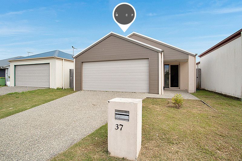 37 Scarborough Circuit, Blacks Beach QLD 4740, Image 0