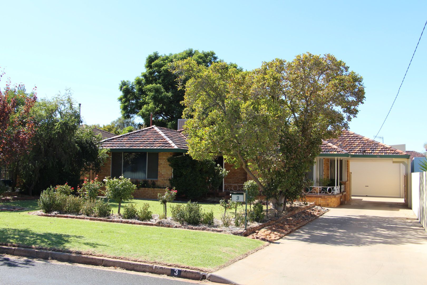 3 Langley Crescent, Griffith NSW 2680