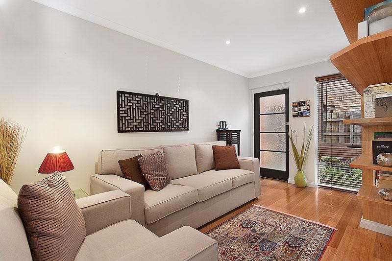 1/118 Miller Street, FITZROY NORTH VIC 3068, Image 2