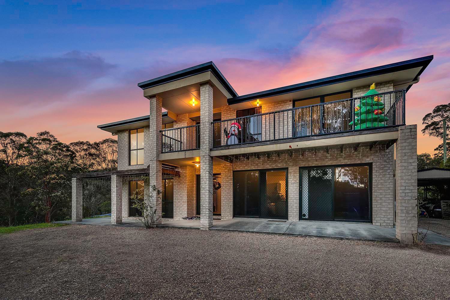 5 bedrooms Acreage / Semi-Rural in 155 Barrenjoey Drive ORMEAU HILLS QLD, 4208