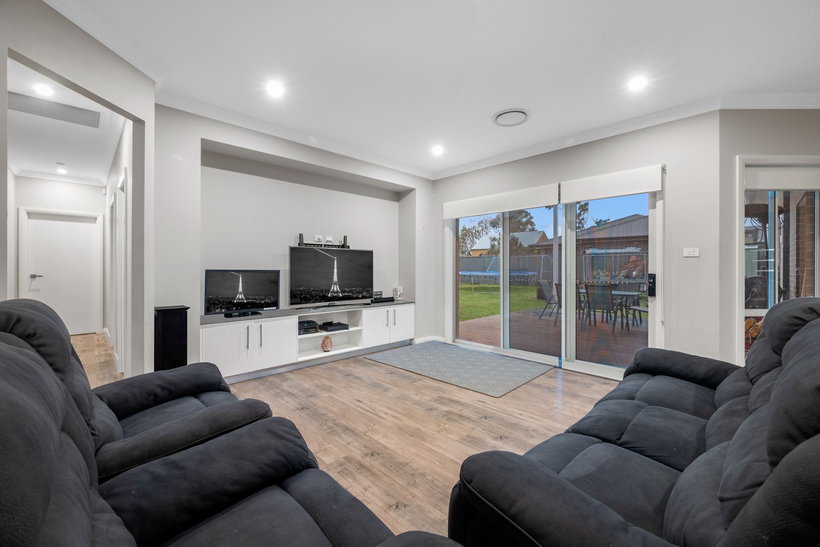 23 Manorina Place, Tahmoor NSW 2573, Image 2