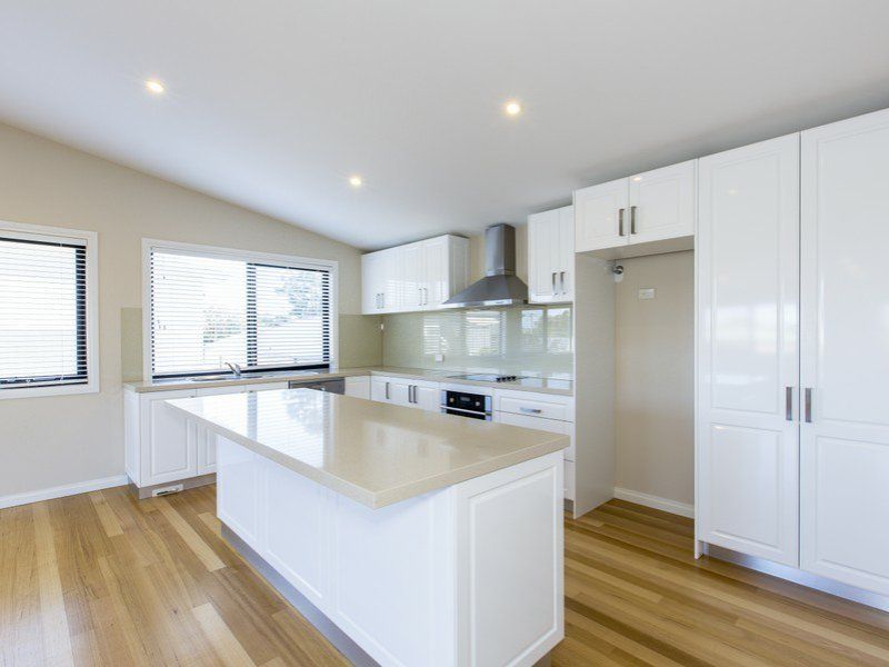 2/6 Russell Street, Inverloch VIC 3996, Image 1