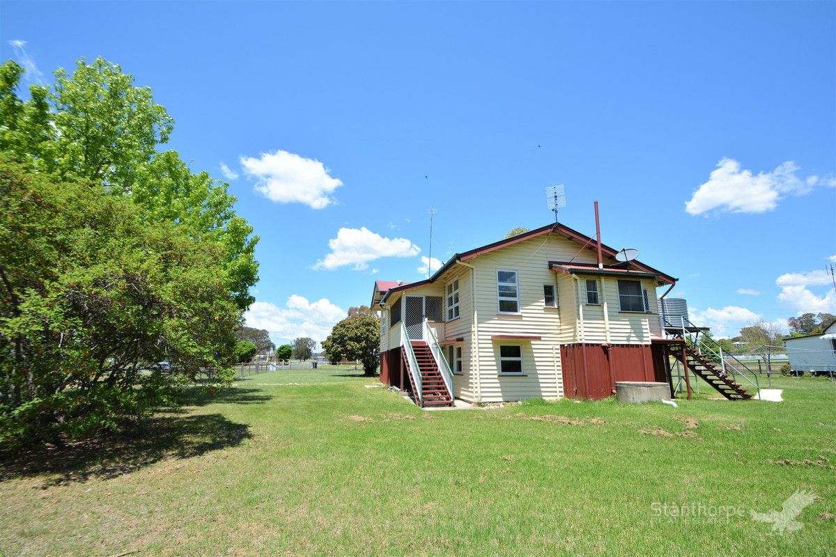 36 Tenterfield Street, Wallangarra QLD 4383, Image 1