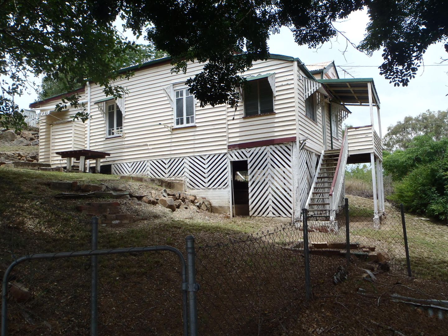 Mount QLD 4714 4 beds house for Sale, 72,000 2013298113