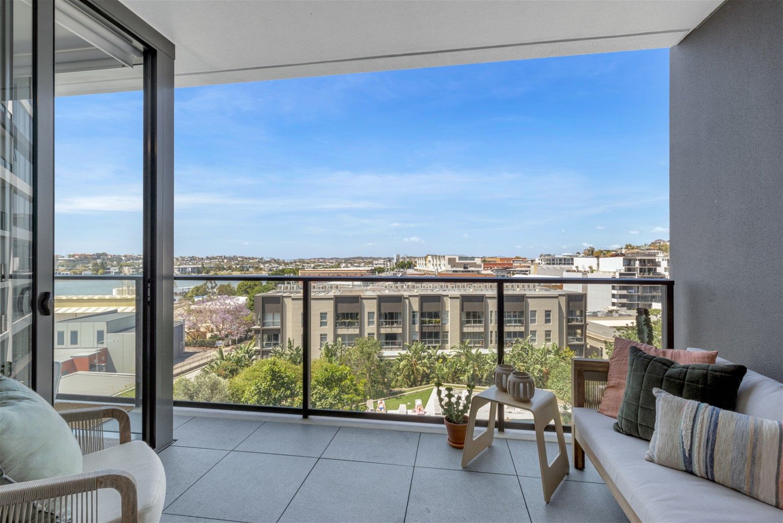 2 bedrooms Apartment / Unit / Flat in 2074/48 Skyring Terrace NEWSTEAD QLD, 4006