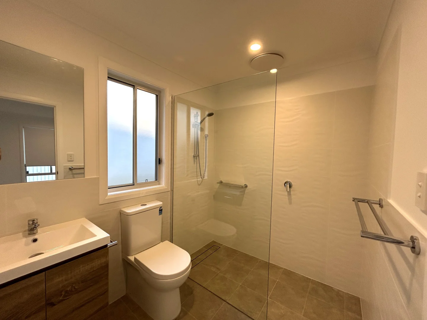 Additional image 5 of 1/22 Woodlawn Drive, Budgewoi NSW 2262