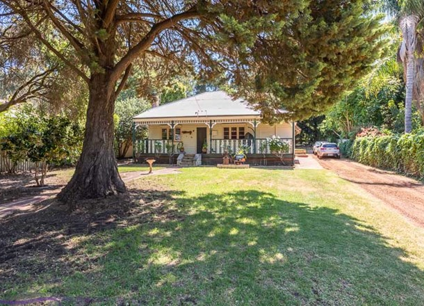 4 Yilgarn Street, Mundaring WA 6073