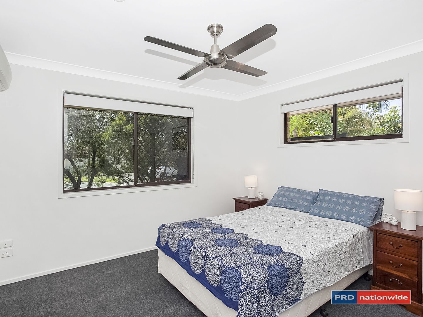 2/5 Greenleaf Close, Burleigh Waters QLD 4220, Image 2