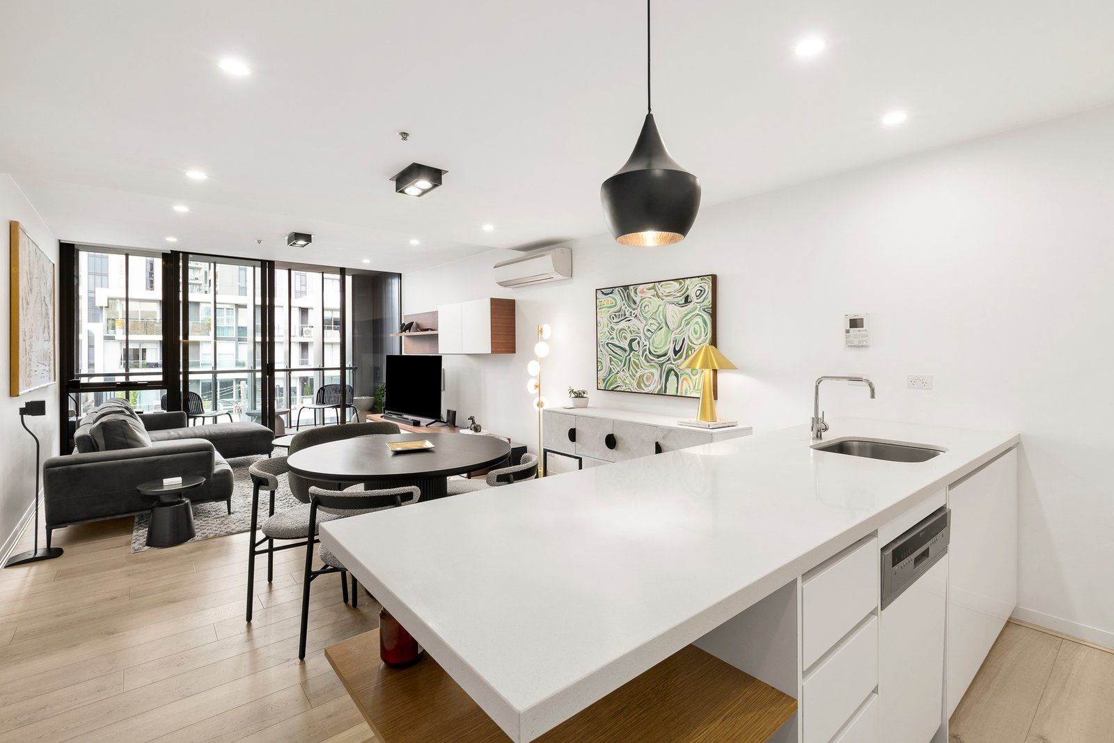 2 bedrooms Apartment / Unit / Flat in 401/115 Nott St PORT MELBOURNE VIC, 3207