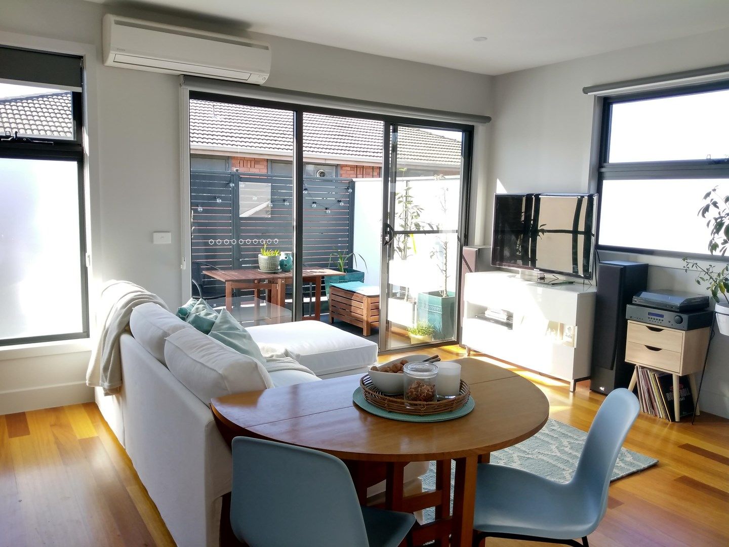 1 bedrooms Apartment / Unit / Flat in 3/72 Smith THORNBURY VIC, 3071