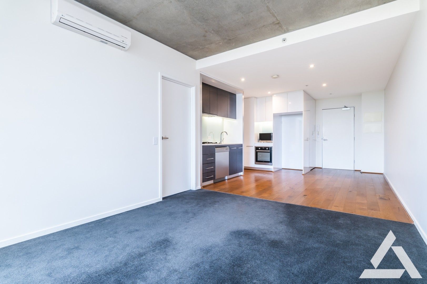 1 bedrooms Apartment / Unit / Flat in 909/568 St Kilda Road MELBOURNE VIC, 3000