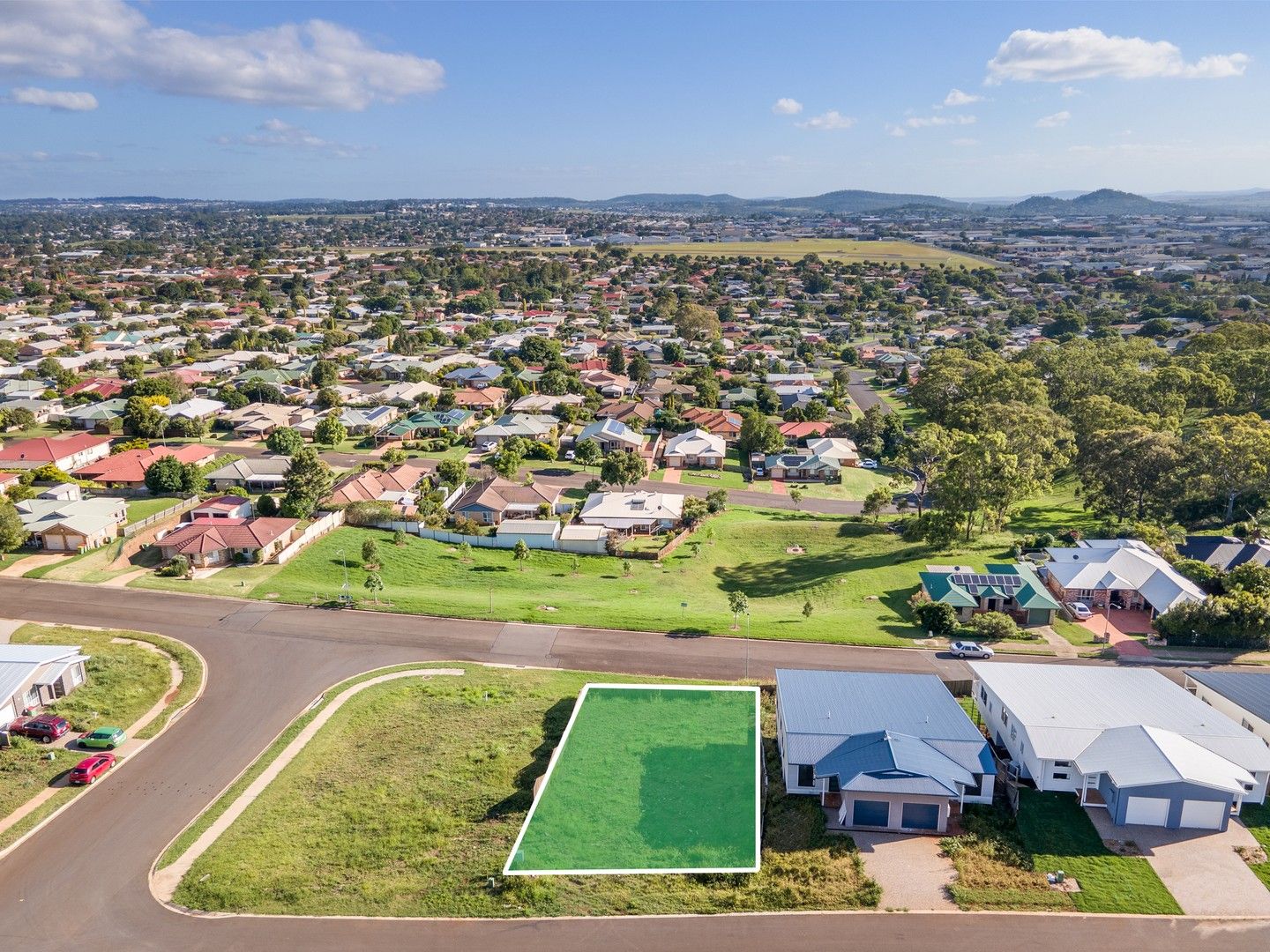 4 Kershaw Close, Cranley QLD 4350, Image 0