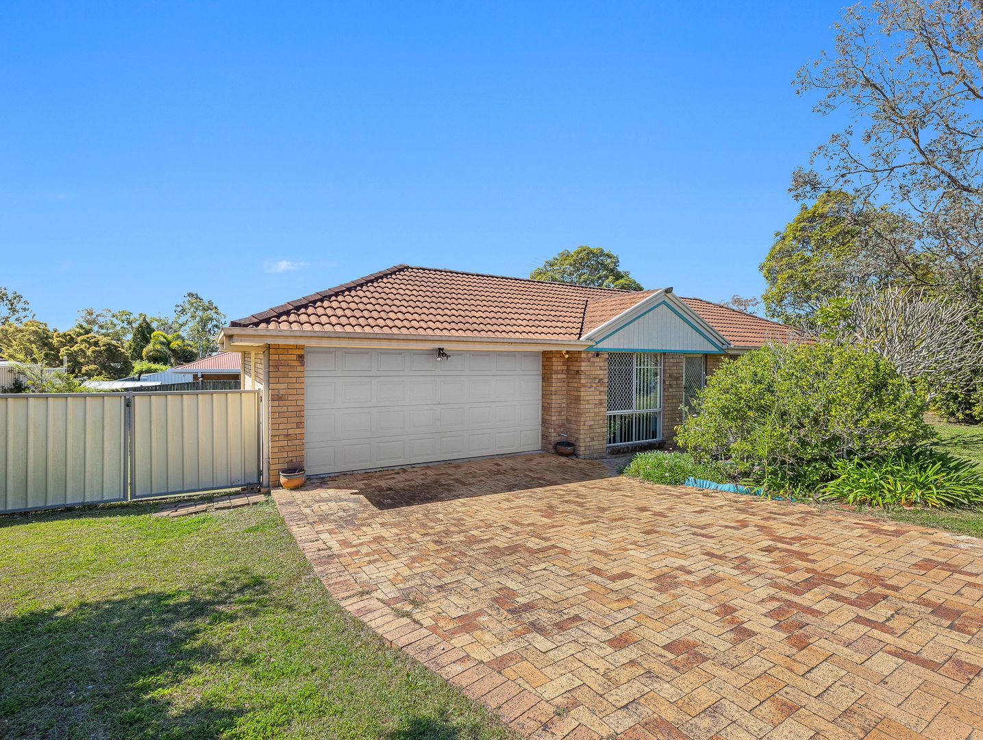 18 Willowtree Drive, Flinders View QLD 4305, Image 1