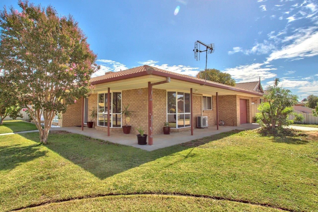 2/7 Cornish Street, Cobram VIC 3644, Image 2