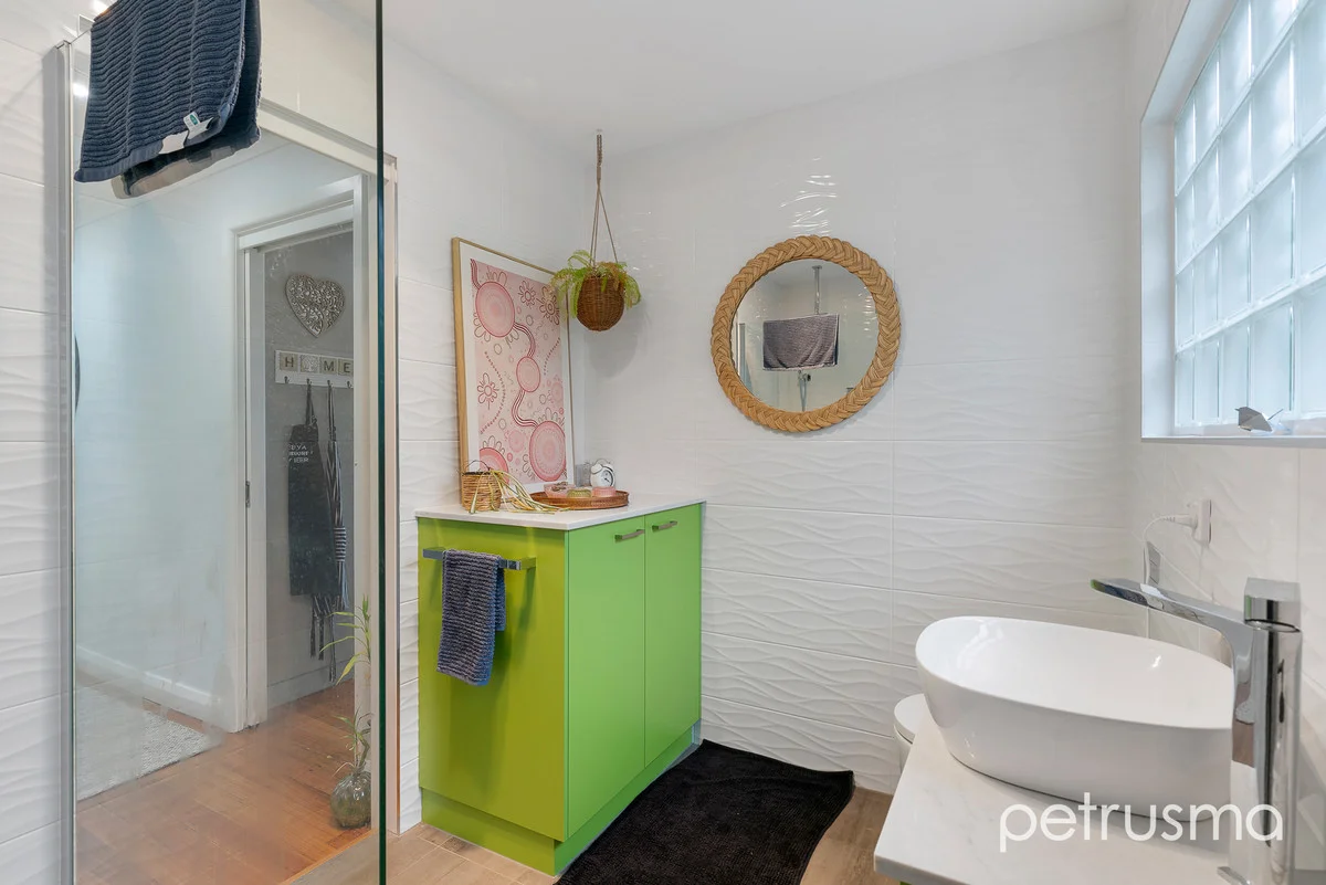 Additional image 23 of 26 Malunna Road, Lindisfarne TAS 7015