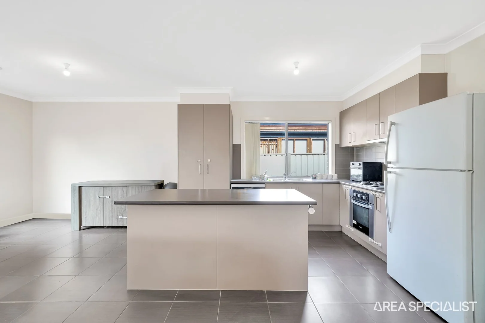 Additional image 8 of 18 Mallow Street, Brookfield VIC 3338