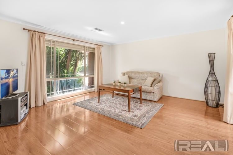 25 Rochester Drive, Salisbury Heights SA 5109, Image 2