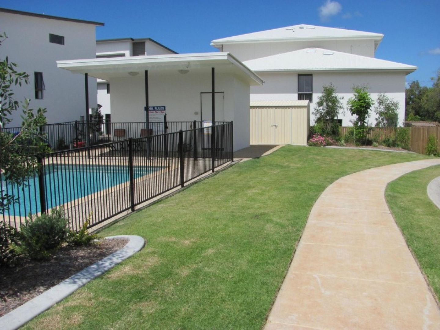3 bedrooms Townhouse in LN:11567/10 Radiant Street TAIGUM QLD, 4018