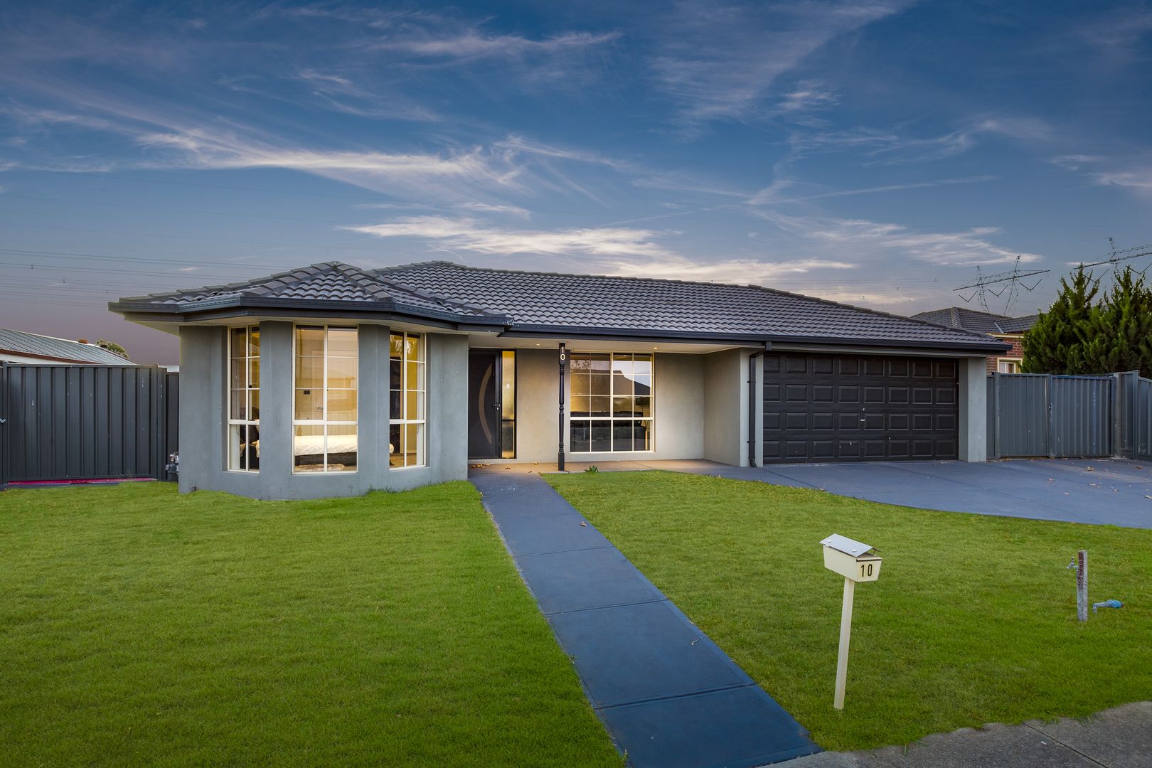 10 Lancelot Court, Hillside VIC 3037, Image 1