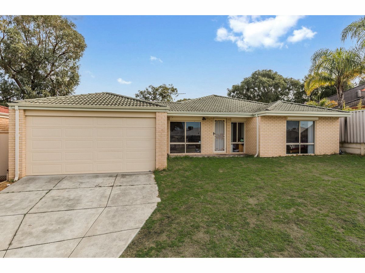 4 bedrooms House in 33 Oakfield Gardens PARMELIA WA, 6167