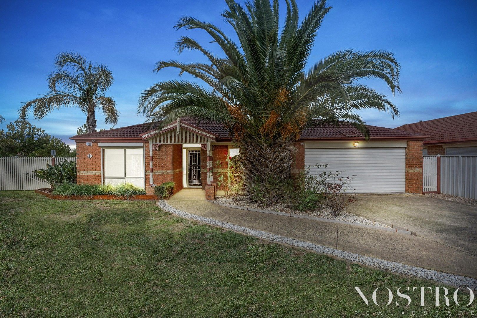 4 bedrooms House in 1 Waterford Avenue CRAIGIEBURN VIC, 3064