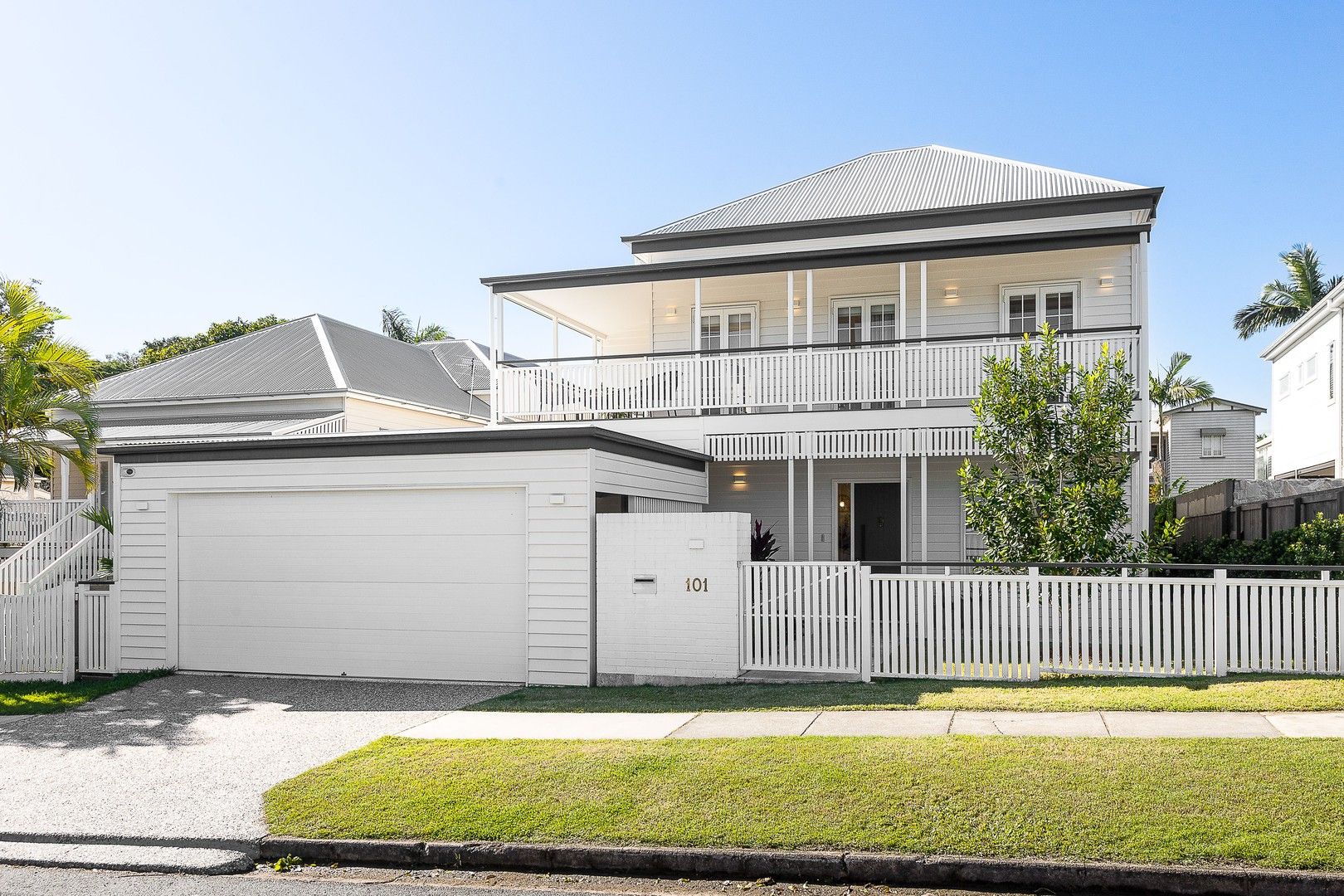 5 bedrooms House in 101 Bulimba Street BULIMBA QLD, 4171