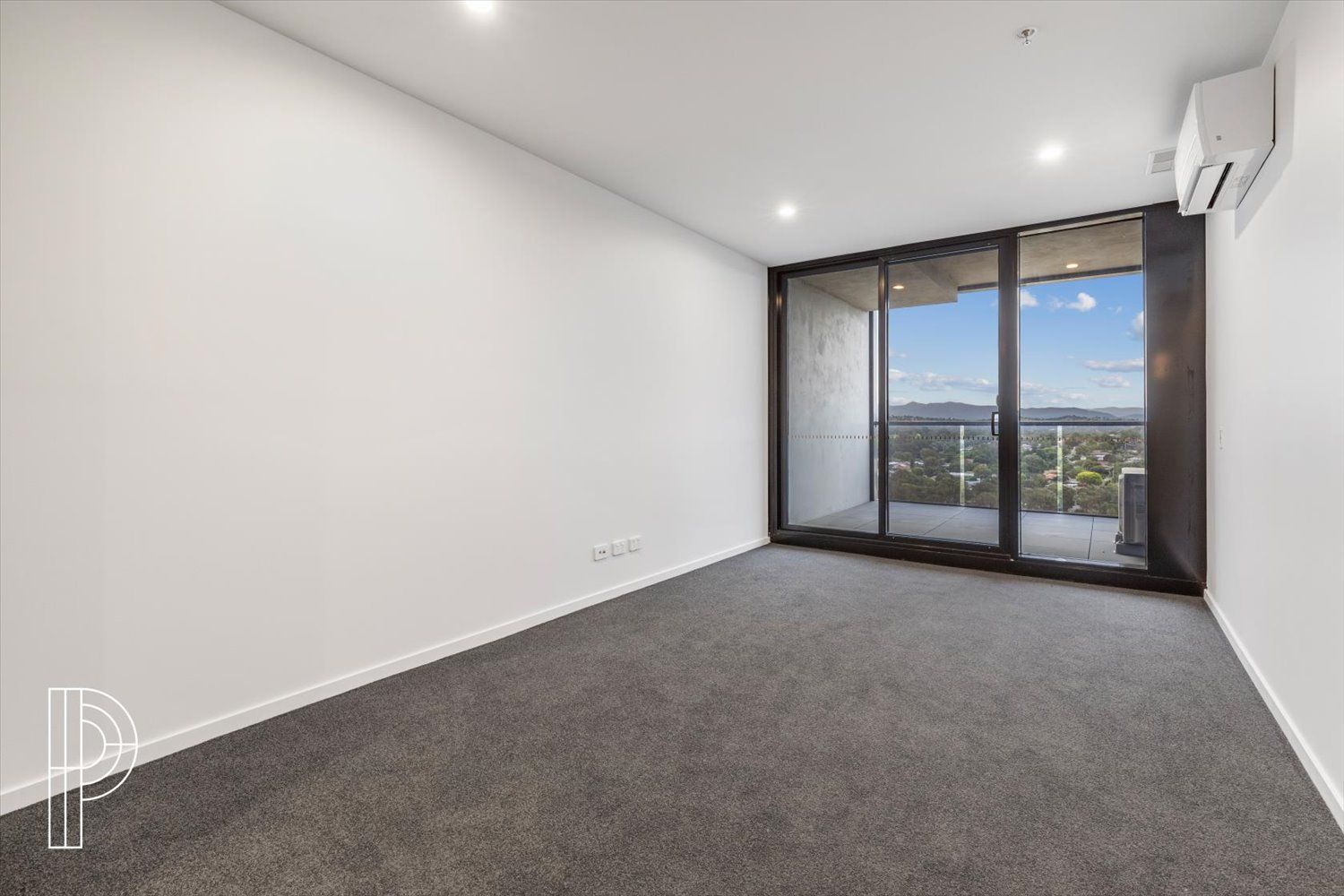 1707/15 Bowes Street, Phillip ACT 2606, Image 2