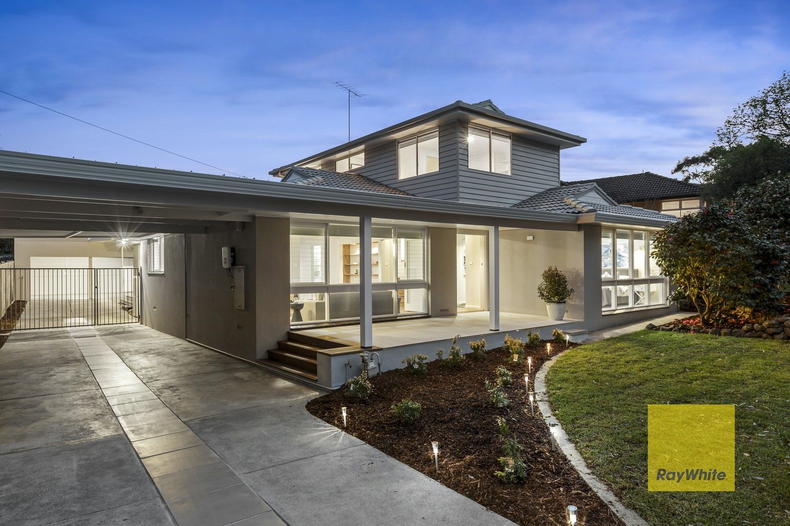 4 bedrooms House in 43 Barrabool Road BELMONT VIC, 3216