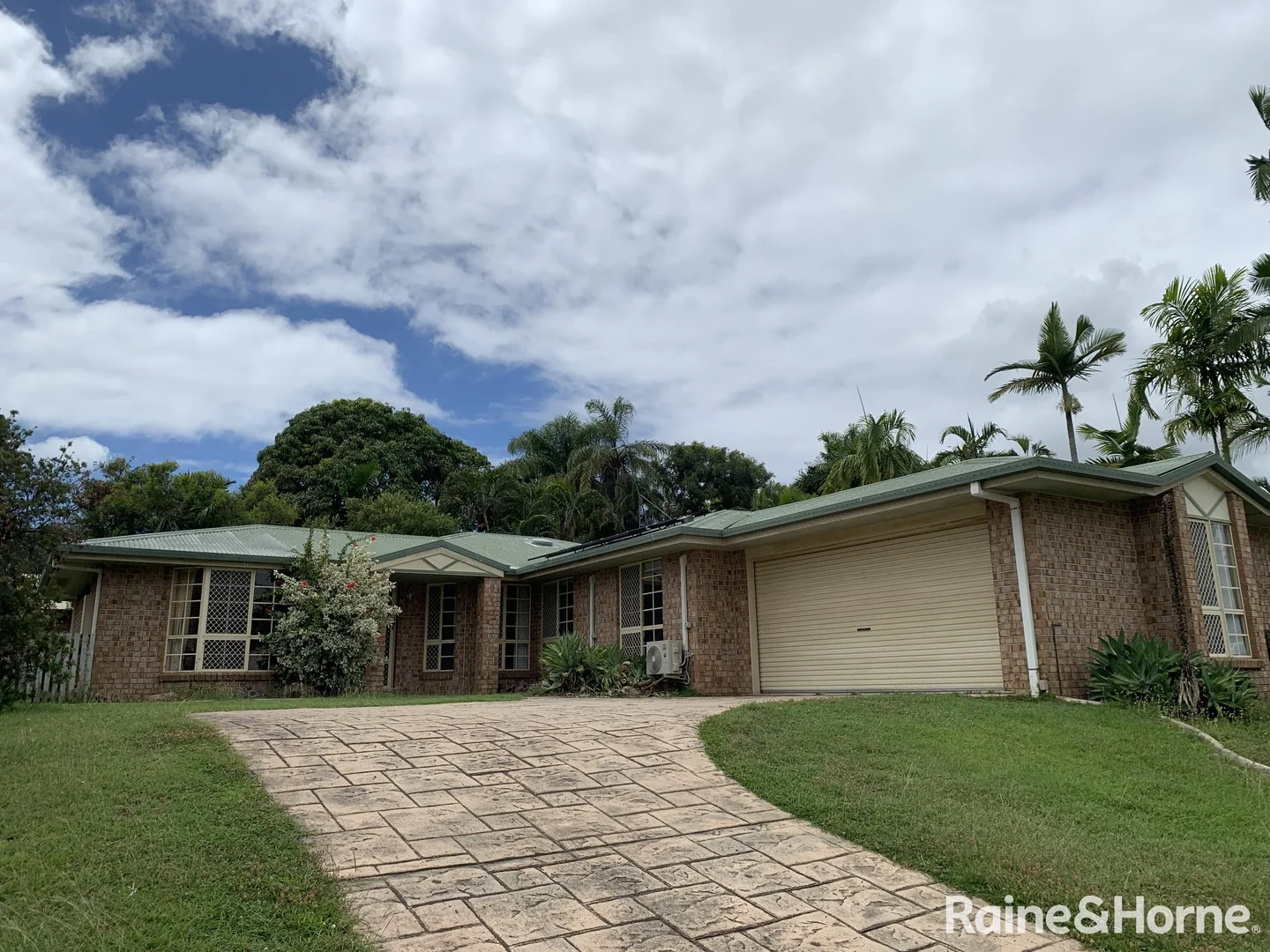 3 Lagoon Court, Clinton QLD 4680