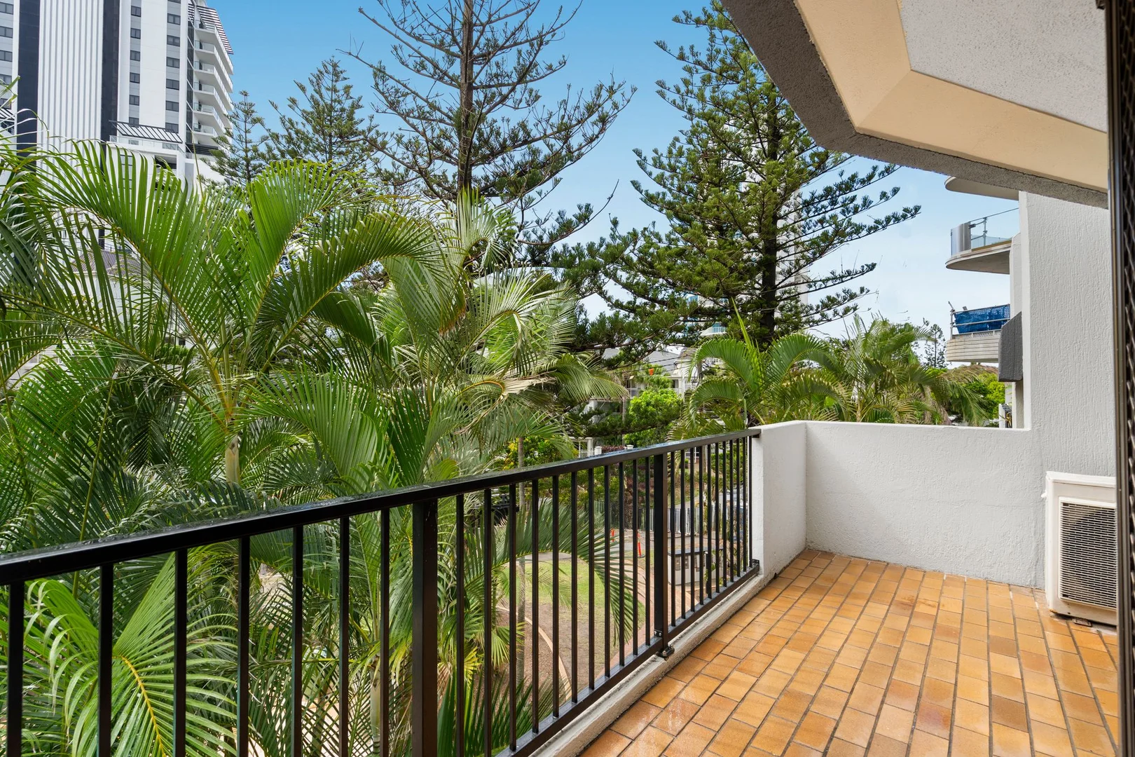 Additional image 11 of 17/117 Old Burleigh Road, Broadbeach QLD 4218