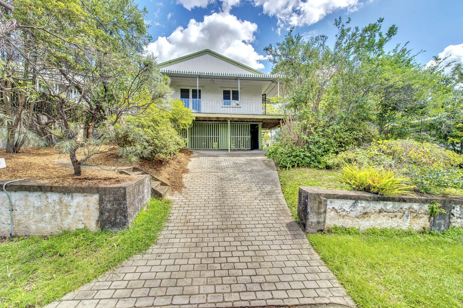 5 bedrooms House in 7 Kings Road TARINGA QLD, 4068