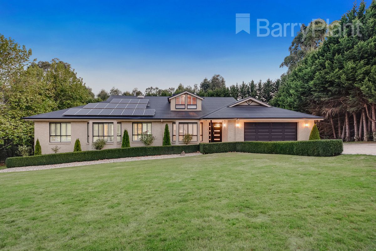 12 Pine Grove, Warragul VIC 3820, Image 2