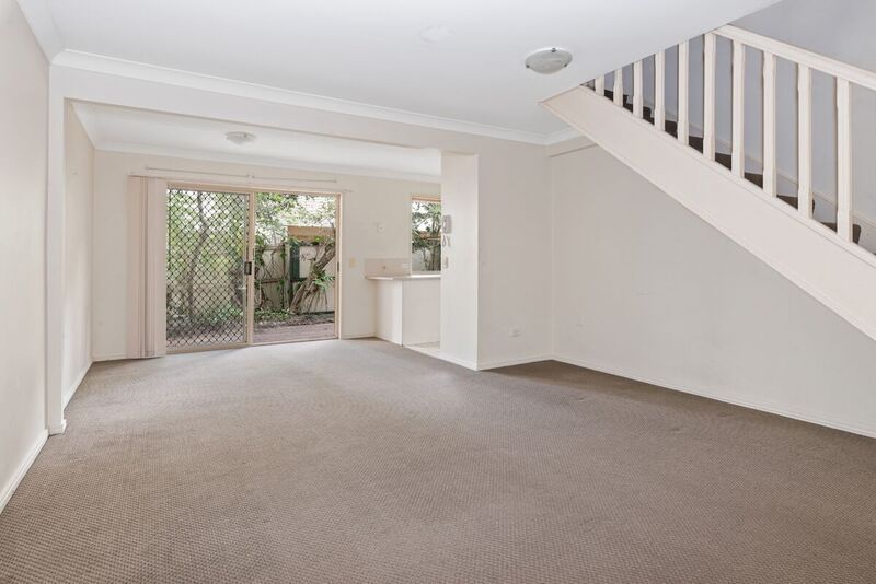 3 bedrooms Townhouse in 33/84 St Andrew Street KURABY QLD, 4112