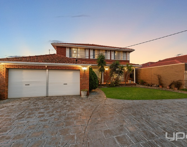 36 Kinterbury Drive, Kings Park VIC 3021