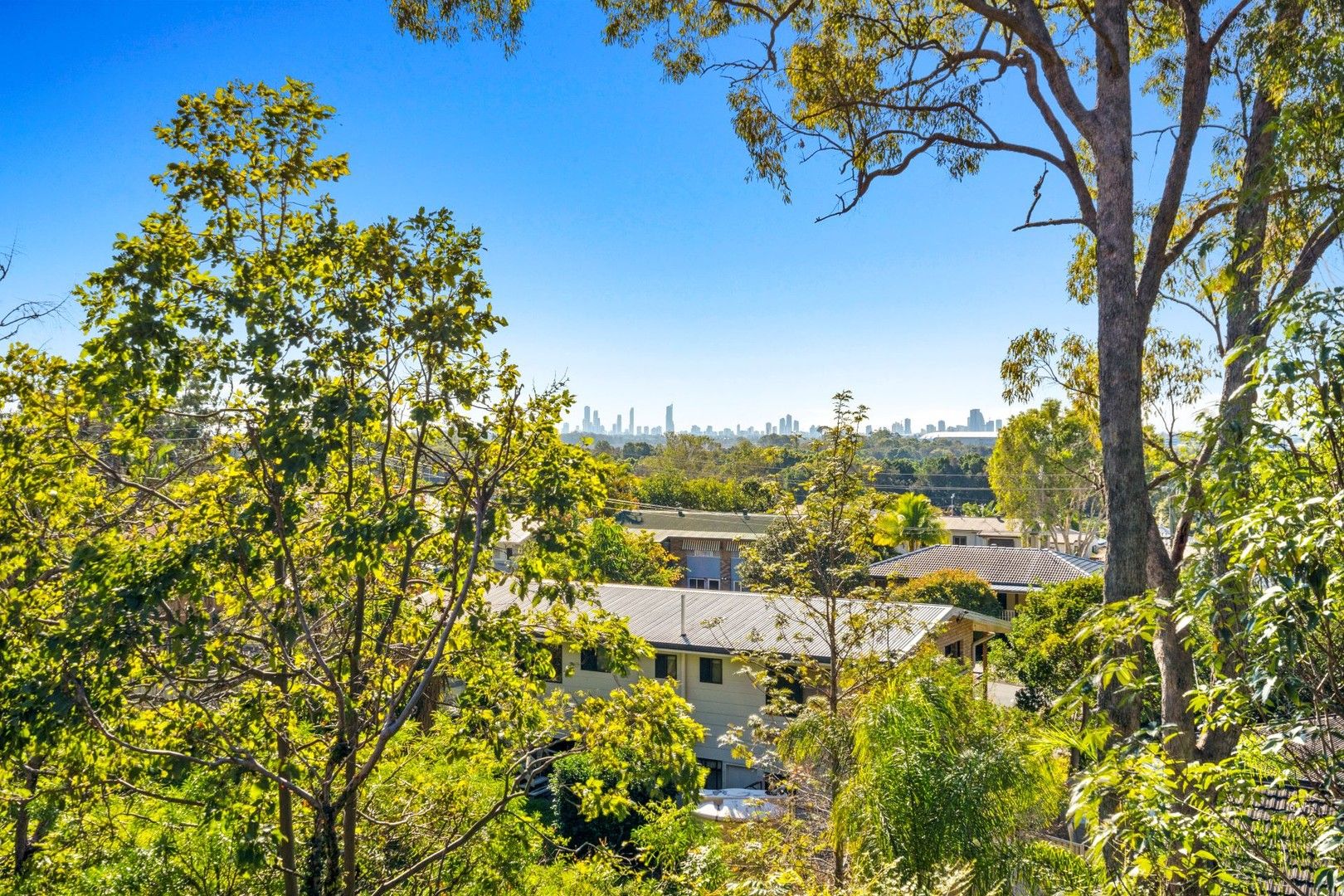 3 bedrooms Townhouse in 10/4 Sherwood Close MUDGEERABA QLD, 4213