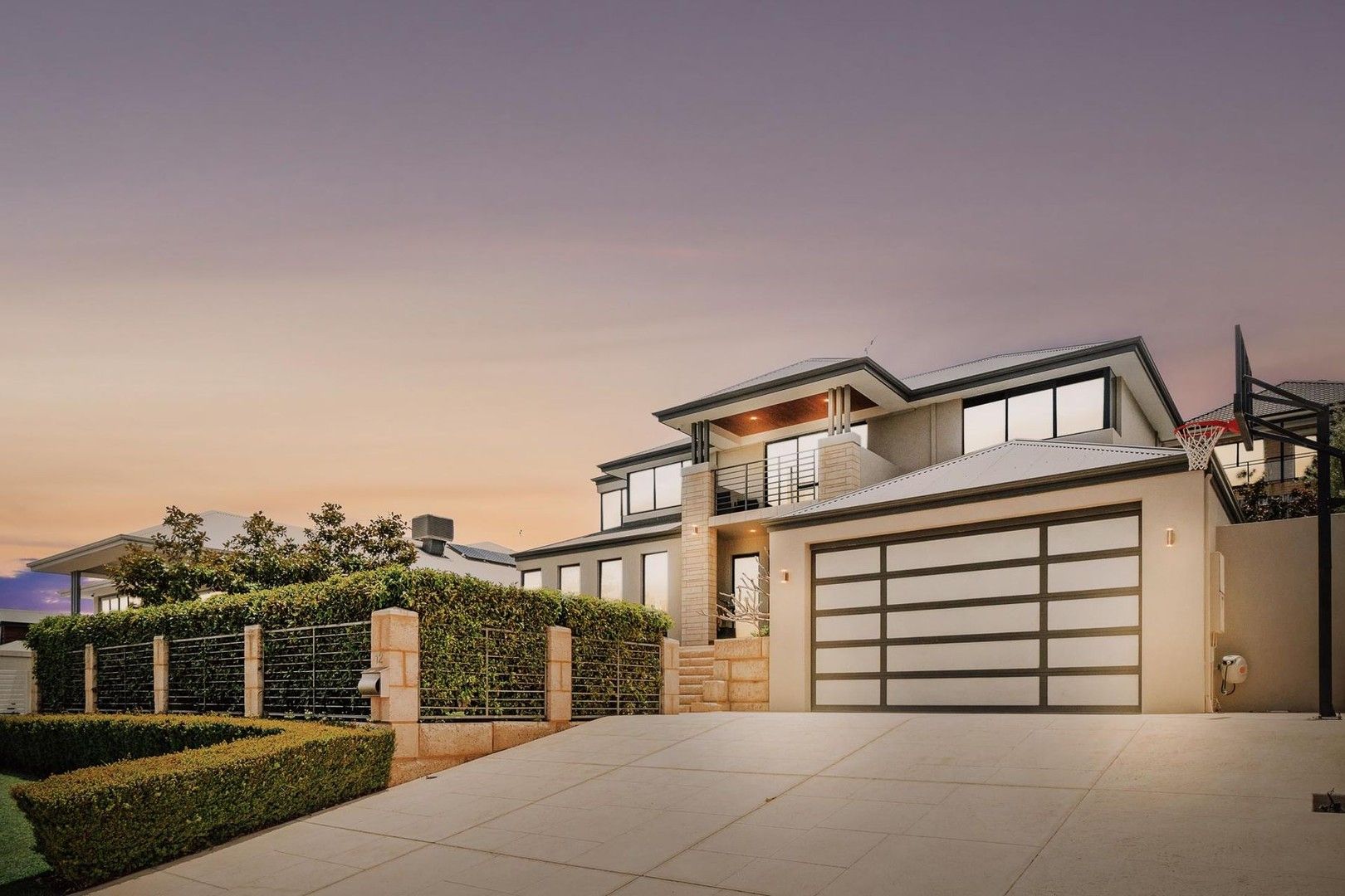 4 bedrooms House in 12 Seaham Way MINDARIE WA, 6030