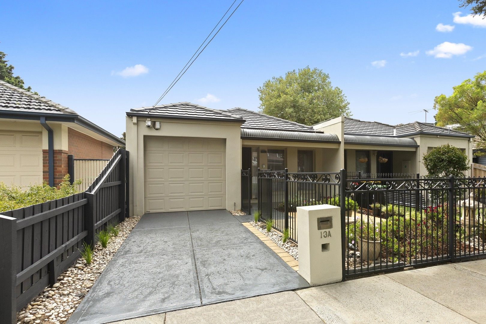 3 bedrooms Apartment / Unit / Flat in 13A Swinden Avenue CHELTENHAM VIC, 3192