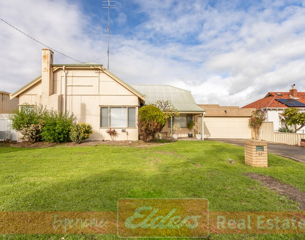 13 Newell Street, Harvey WA 6220