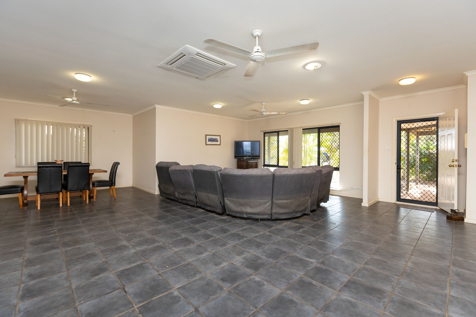 4 Rubin Court, Cable Beach WA 6726, Image 2