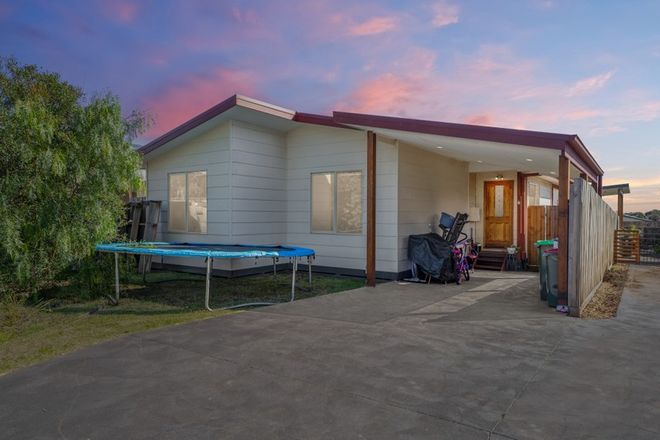 Picture of 1/5 Keam Crescent, SAN REMO VIC 3925