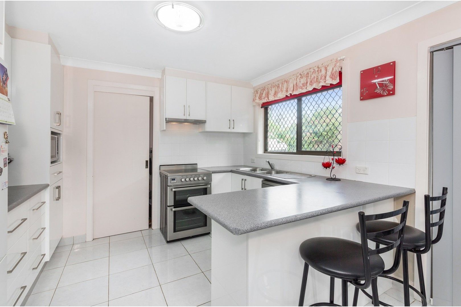 2/115 Melbourne Street, Oxley Park NSW 2760
