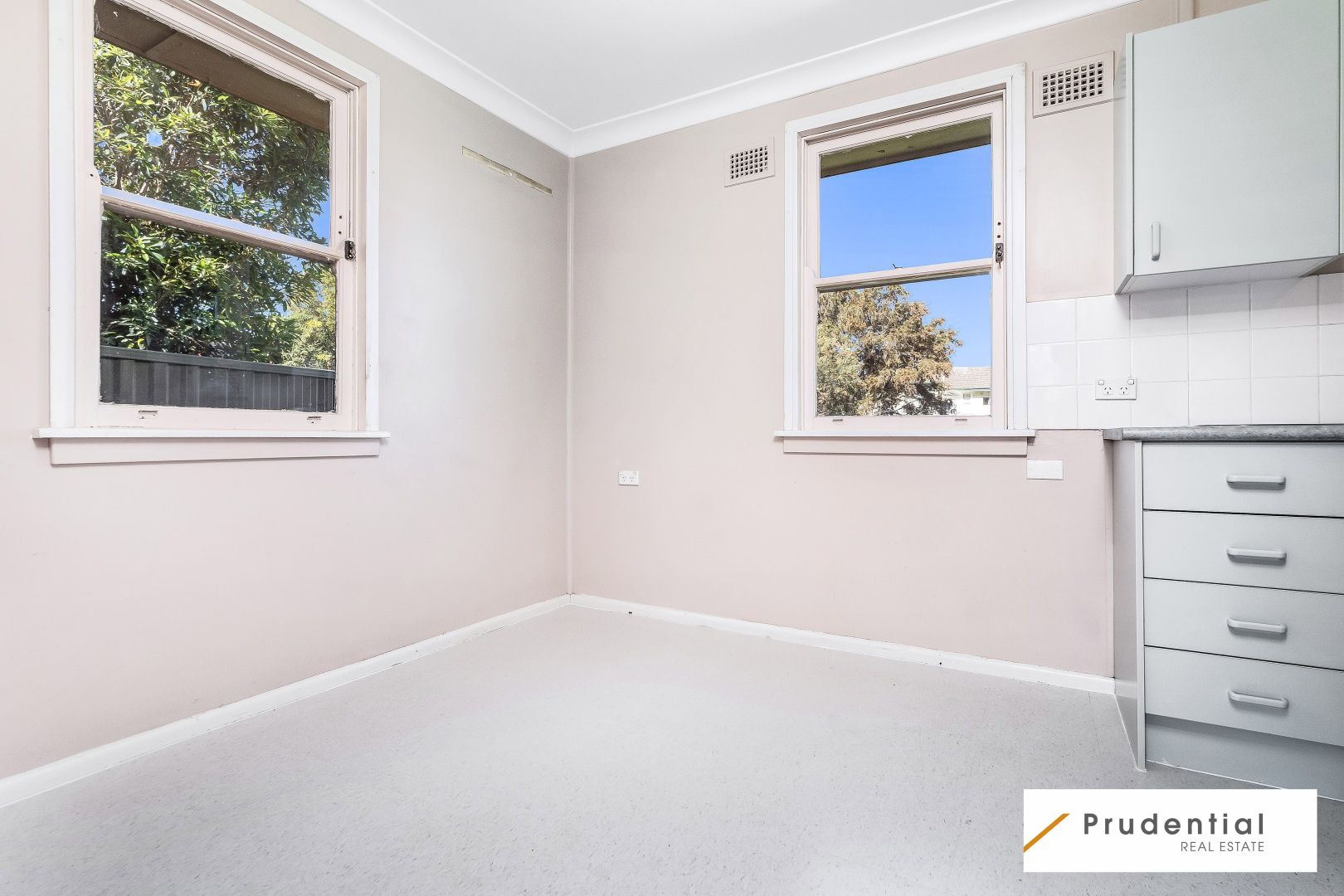 10 Galloway Street, Busby NSW 2168, Image 2