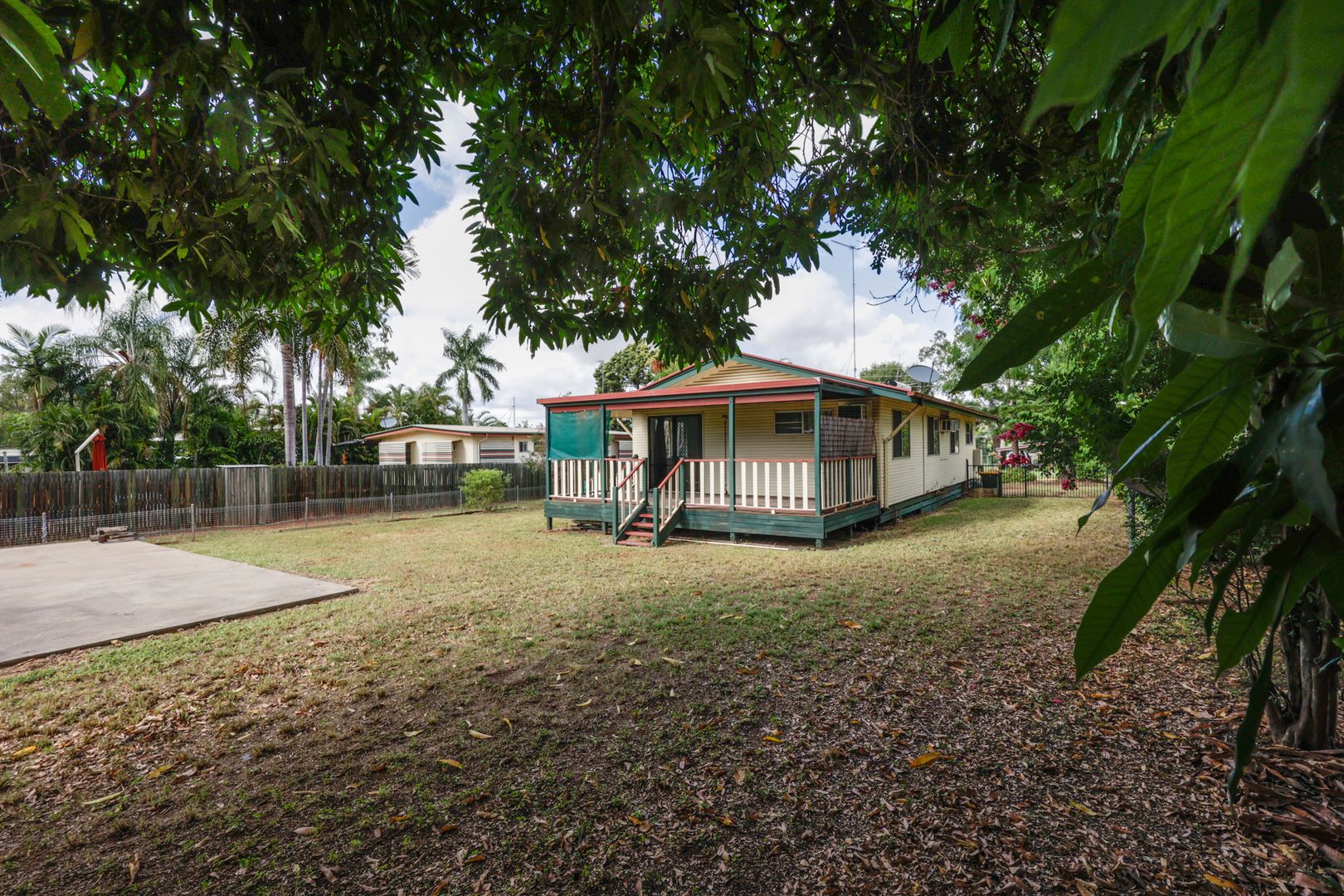 25 Renier Crescent, Moranbah QLD 4744, Image 2