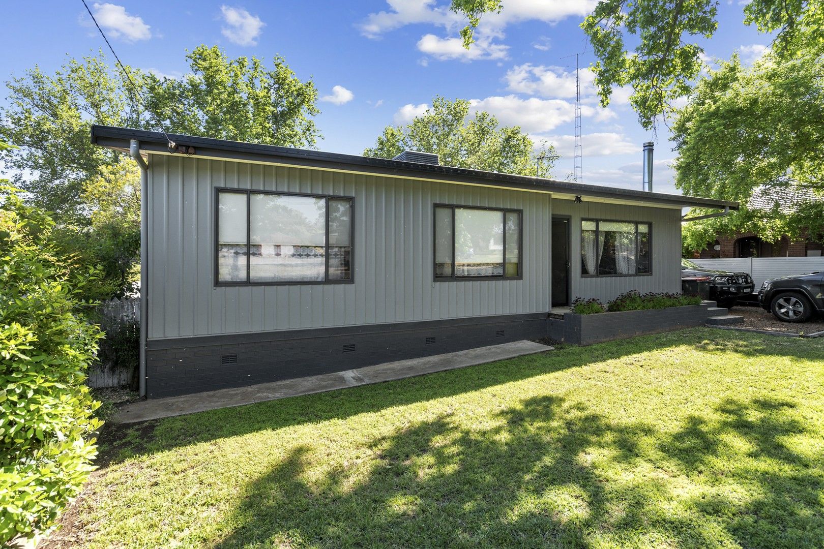 25 Larmer Street, Narrandera NSW 2700