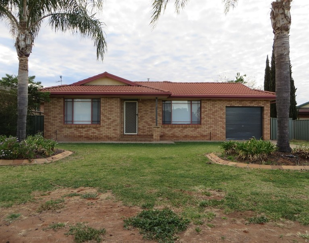 7 Fonte Place, Griffith NSW 2680