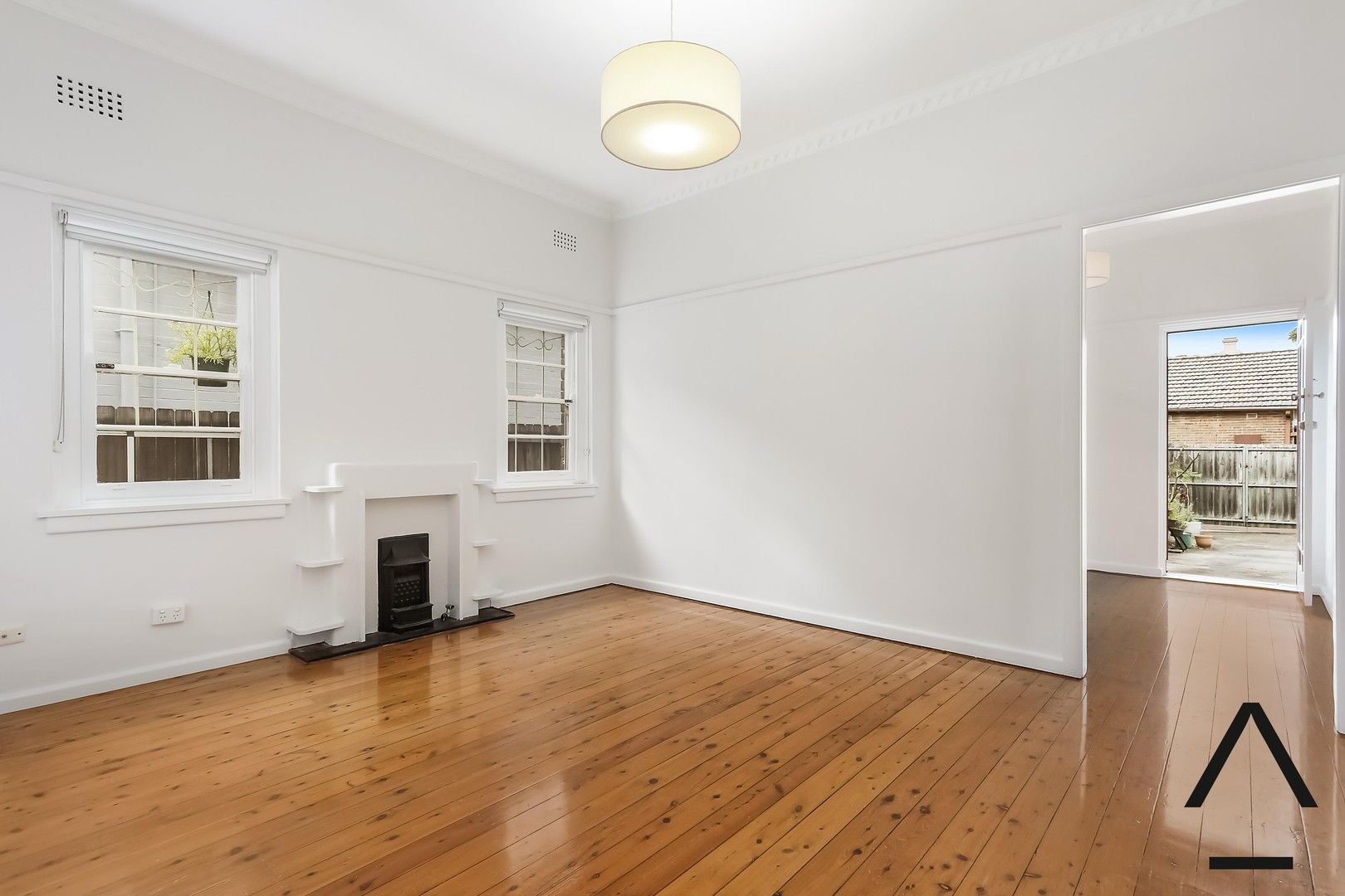 1 bedrooms House in 1/52 Smith Street SUMMER HILL NSW, 2130