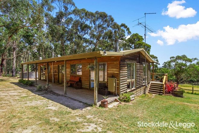 Picture of 15 Holts Road, HAZELWOOD SOUTH VIC 3840