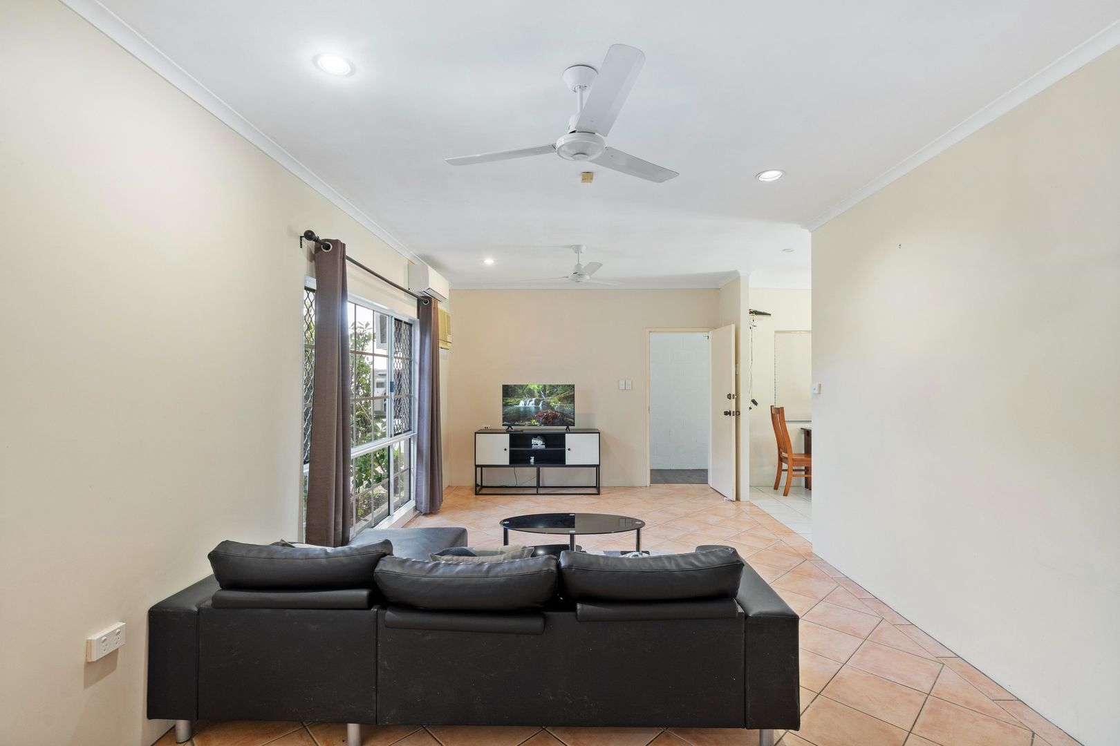 5 Hobson Drive, Brinsmead QLD 4870, Image 2