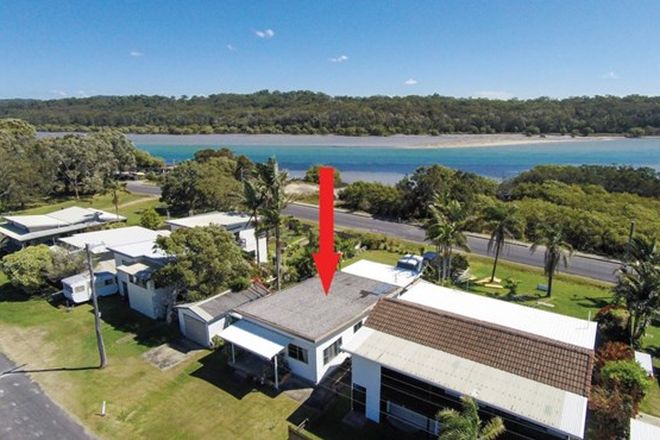 Picture of 7 Carraboi Street, WOOLI NSW 2462